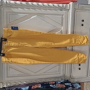 👑 Crown & Ivy Yellow Pants Jean Style
